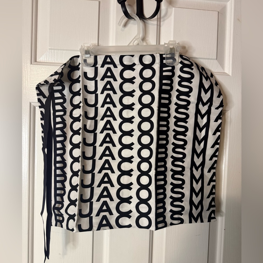 Marc Jacobs Black and White Logo Dust Bag
